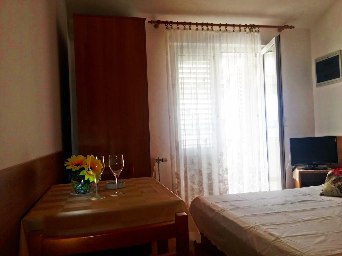 Apartments Eugen Pedisic Turanj Dış mekan fotoğraf