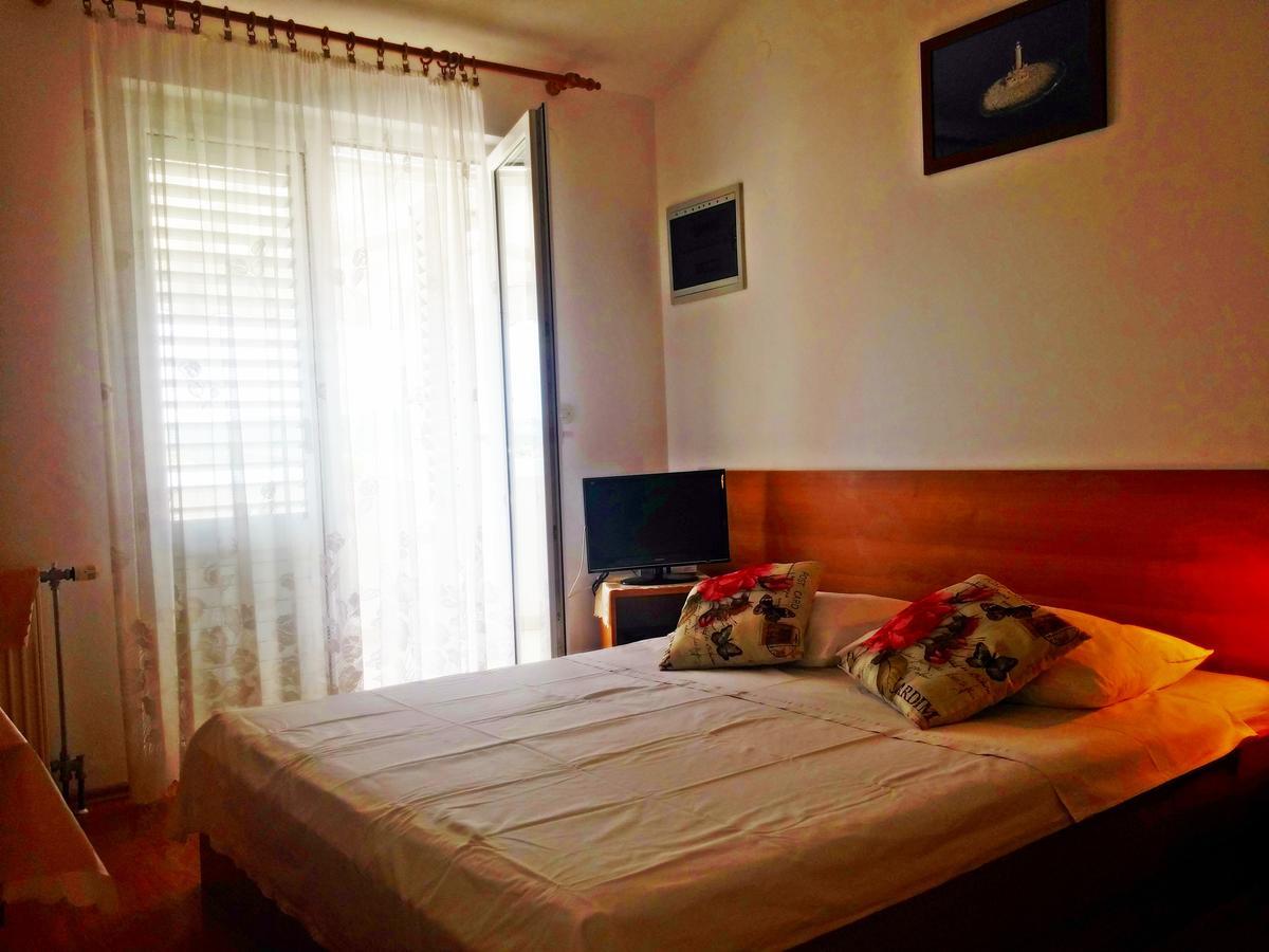 Apartments Eugen Pedisic Turanj Dış mekan fotoğraf