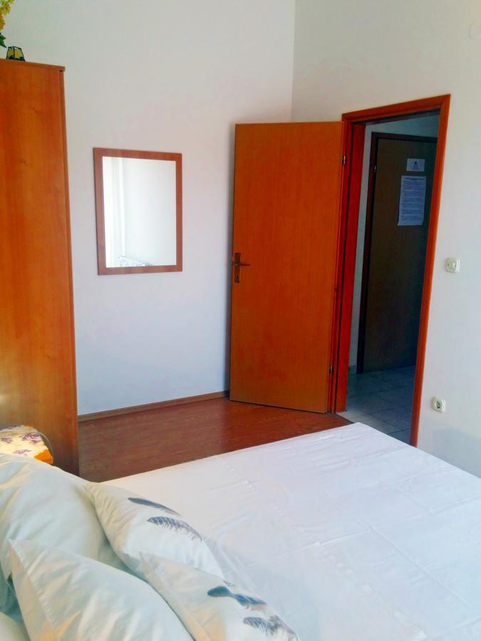 Apartments Eugen Pedisic Turanj Dış mekan fotoğraf